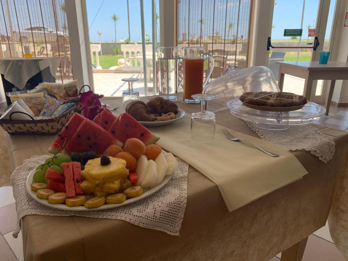 Hotel Rivabella Davoli Dış mekan fotoğraf
