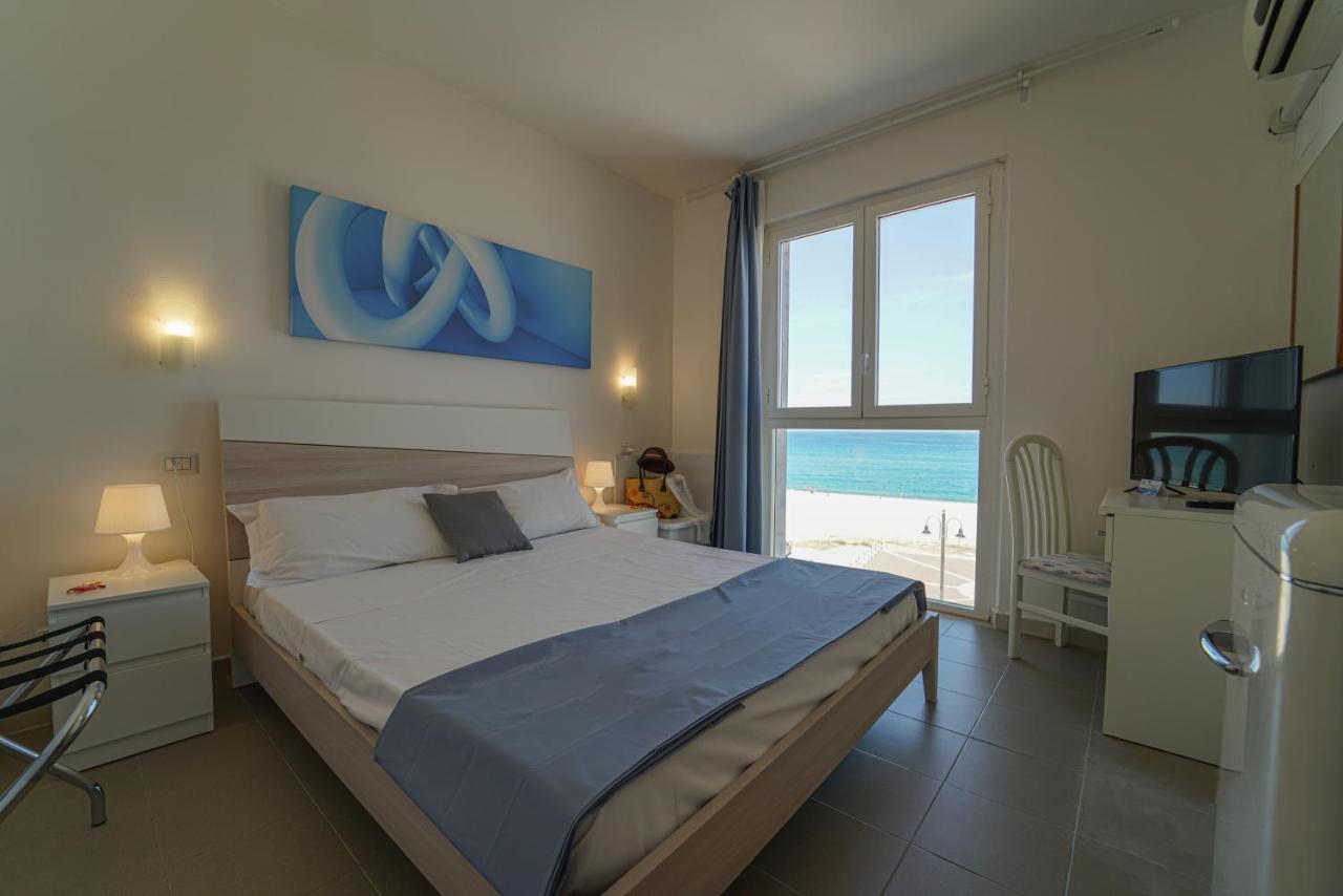 Hotel Rivabella Davoli Dış mekan fotoğraf
