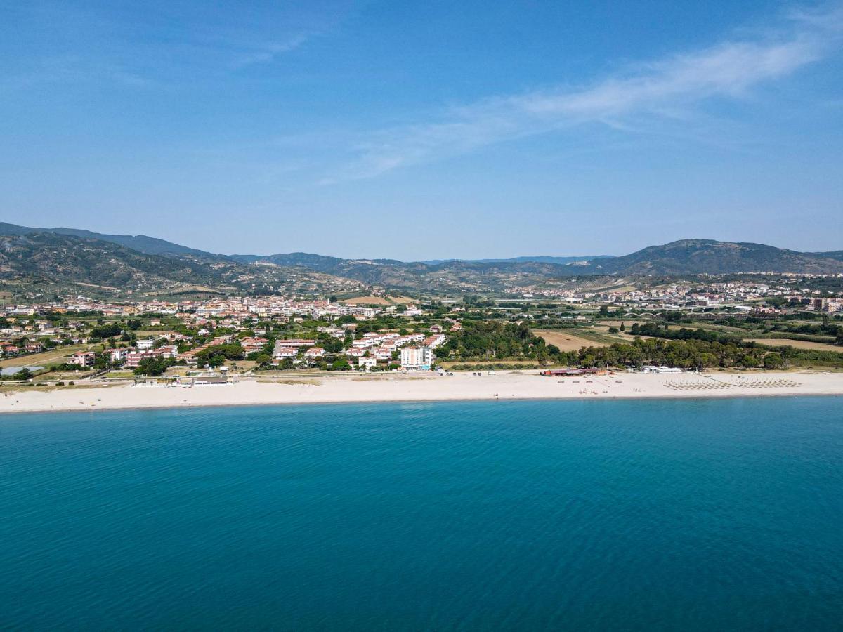 Hotel Rivabella Davoli Dış mekan fotoğraf
