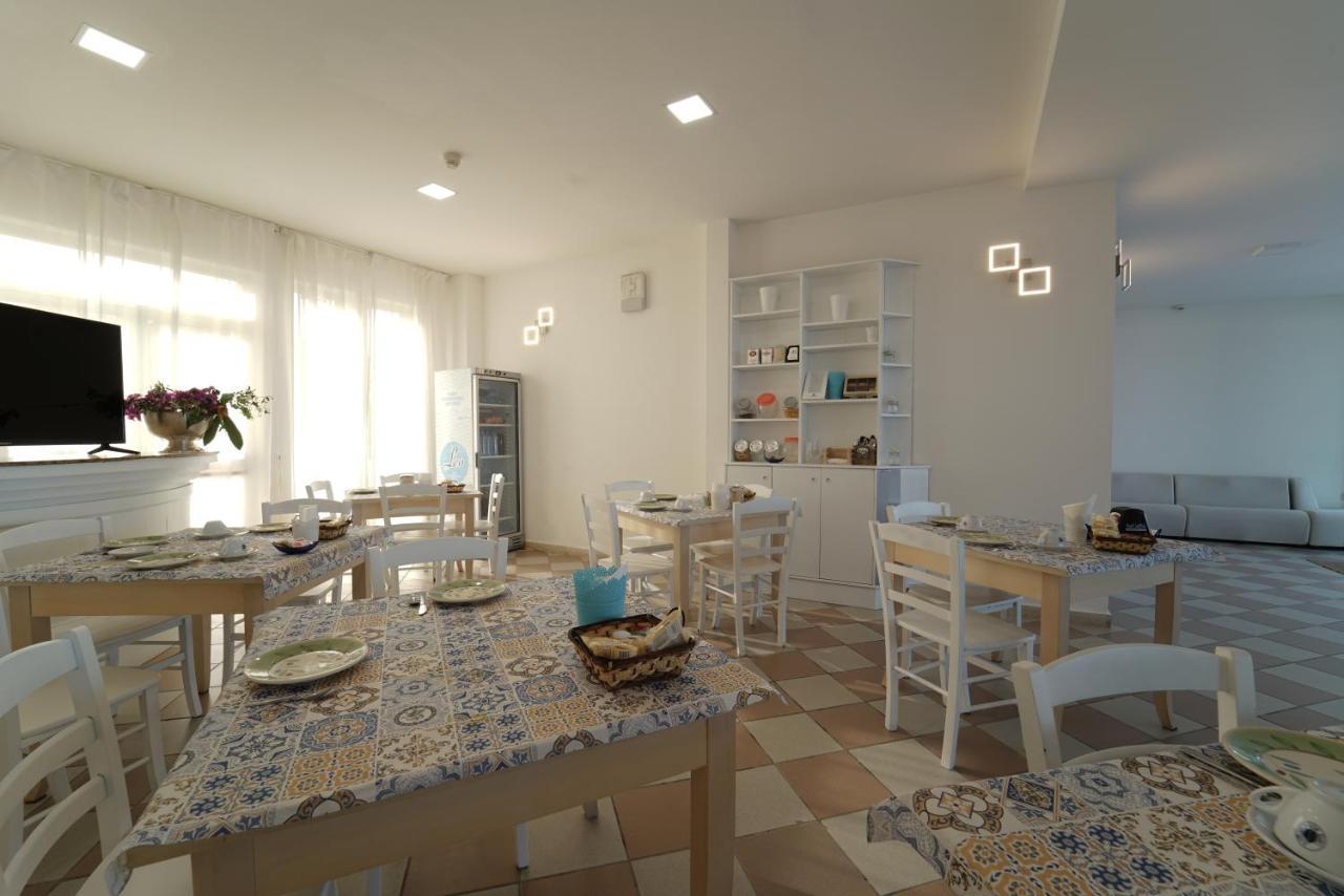 Hotel Rivabella Davoli Dış mekan fotoğraf